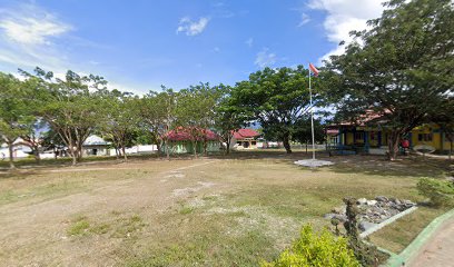 Lapangan Pusat Kegiatan Masyarakat Porame/Lapangan Kantor Kecamatan Kinovaro