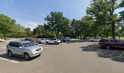 700 E Lake Shore Dr Parking