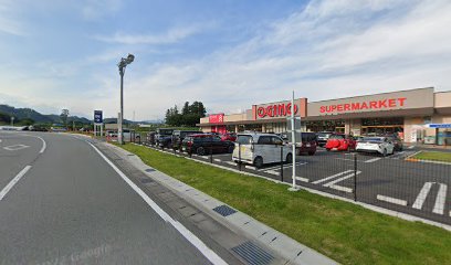 アクロスプラザ須玉 駐車場