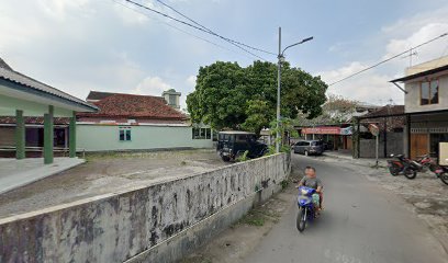 Gedung Serbaguna RW12 Mujamuju