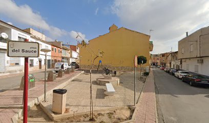 Parque infantil - Plaza dеl Sauce - Ceutí