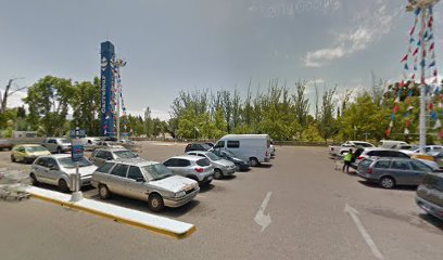 Estacionamiento de Carrefour Hipermercado