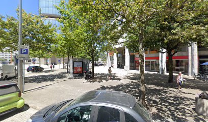 Ginasio ( central plaza )