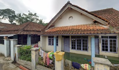 Rumah Kang Ade Parabola