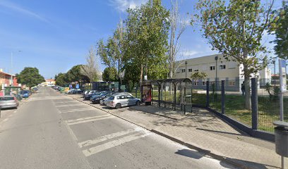 Rua Dr Coutinho Pais - Escola