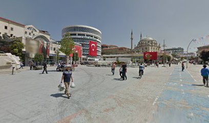 ميدان مركز مدينة بولو التركية
