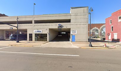 Hampton Inn & Municipal Parking Garage