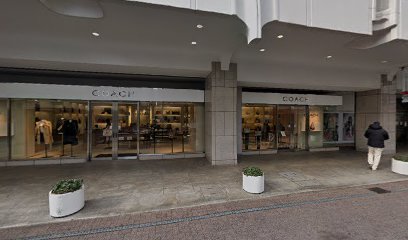 髙島屋岡山店ファミリアショップ