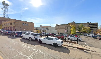 401-499 Gibson St Parking