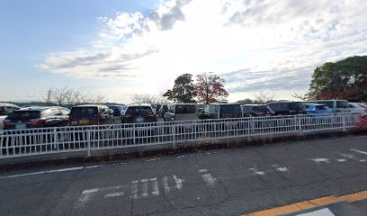 小学校駐車場