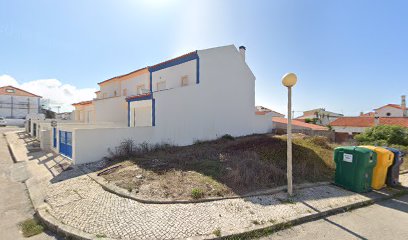 Be Baleal Surf House