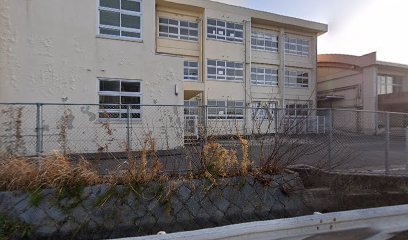 飯塚市立鯰田小学校