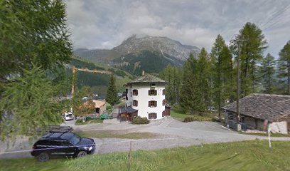 Hüschera Lodge