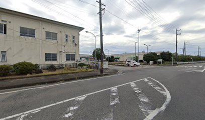 三重県地方卸売市場駐車場