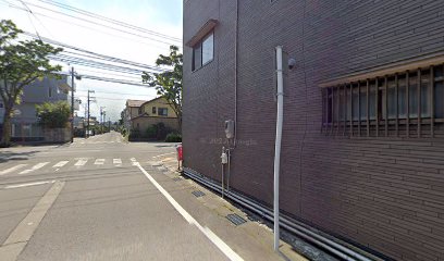 けやき並木のくすり屋さんいそべ