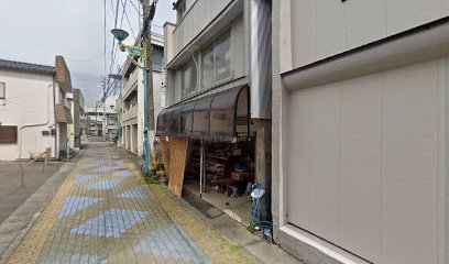 つるや精肉店