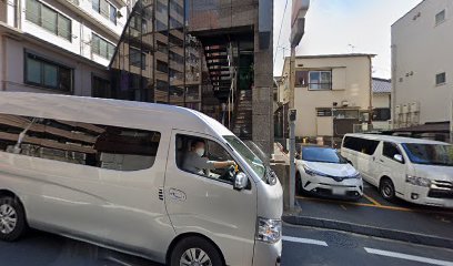 クリスアンクローバー株式会社