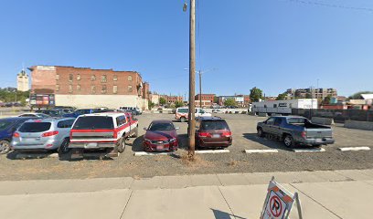 517 N Lincoln St Parking