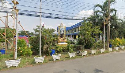 ร้านซ่อมเรือ อ.ต้นและคุณภริษา