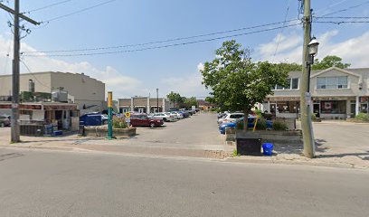 46 Maple Ave Parking