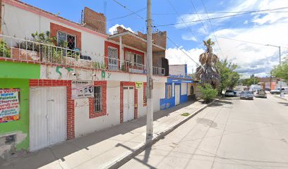 Casa azul blanco