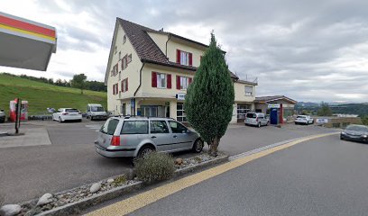 Ruedi Rüssel Tankstelle