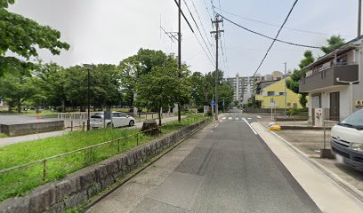 稲葉地公園野球場