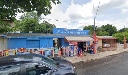 Tienda Y Panaderia Los Almendros