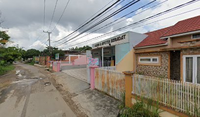 KLINIK DAN APOTEK BERADAT