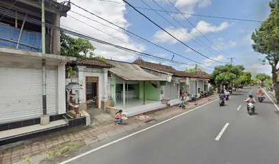 Potong Rambut Nyoman