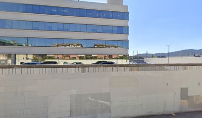 425 W Broadway Parking