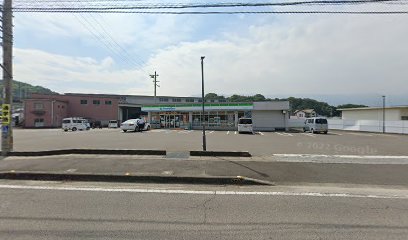 ファミリーマート 川之江金生町店