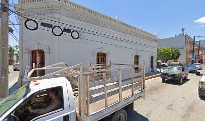 Estacionamiento '9 Juárez'