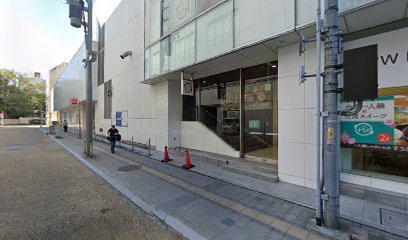 D PLUS 静岡店