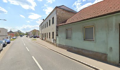 Kleinneusiedl Schwadorfer Straße