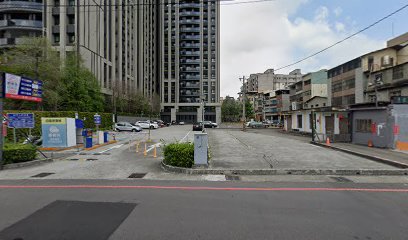 Section 2, Xitun Rd Parking