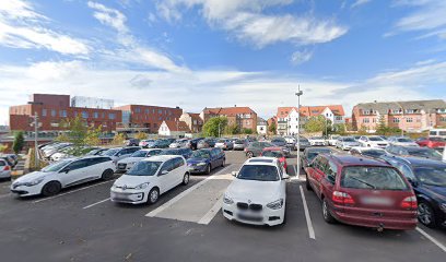 Vesterbrogade 15 Parking