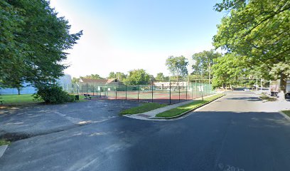 Innisfree Tennis Courts