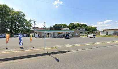 ファミリーマート 富士大学前店