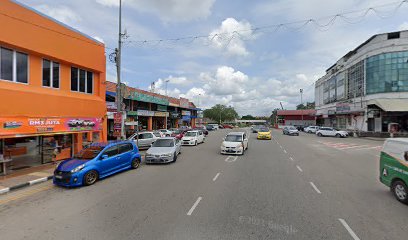 Cahaya Kasut Azmi