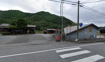 岩山駅駐輪場