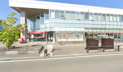 鶴岡郵便局駐車場