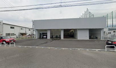 (株)エーワンオートイワセ BMW サービス工場