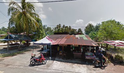 Kedai goreng pisang dan air kelapa azam ikthiar jaya
