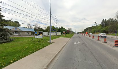 Yonge St / Industrial Pkwy