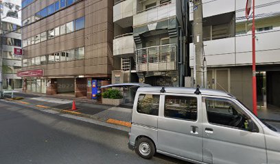 日本馬匹輸送自動車㈱