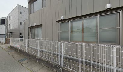 学校法人富山県理容美容専門学校 レディースシェービングサロン・バーフィス