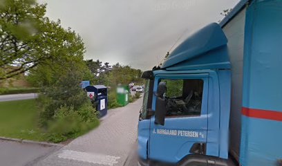 Røde Kors tøjcontainer