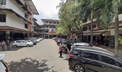 Fakultas Komunikasi S1