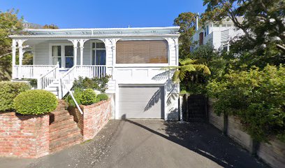 Wadestown Road at Lytton Street